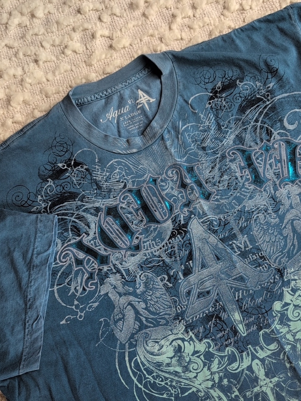 Aqua VI Vintage Y2K 2000s Men's Short Sleeve XL Shiny Holographic Liquid Look